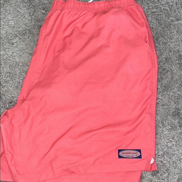 Vineyard Vines swim shorts never worn tags on - Picture 1 of 4